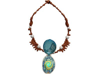 Moana's Magical Necklace product photo Internal 2 DETAILS