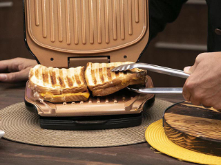 Gotham Low Fat Grill product photo Internal 6 DETAILS